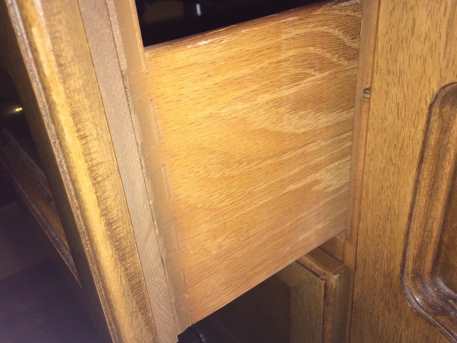 Long Wooden Dresser [Photo 5]