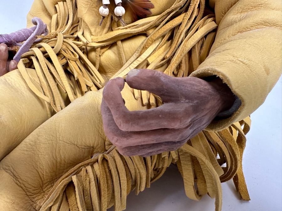 Native American Doll 18L [Photo 11]