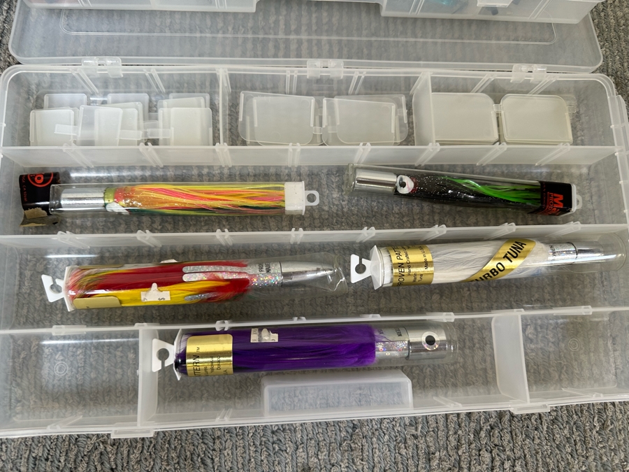 Large Collection Of Salt Water Fishing Tackle Including Big Game Fish Lures, Hooks, Swivels And Flambeau Tackle Box - See Photos [Photo 15]
