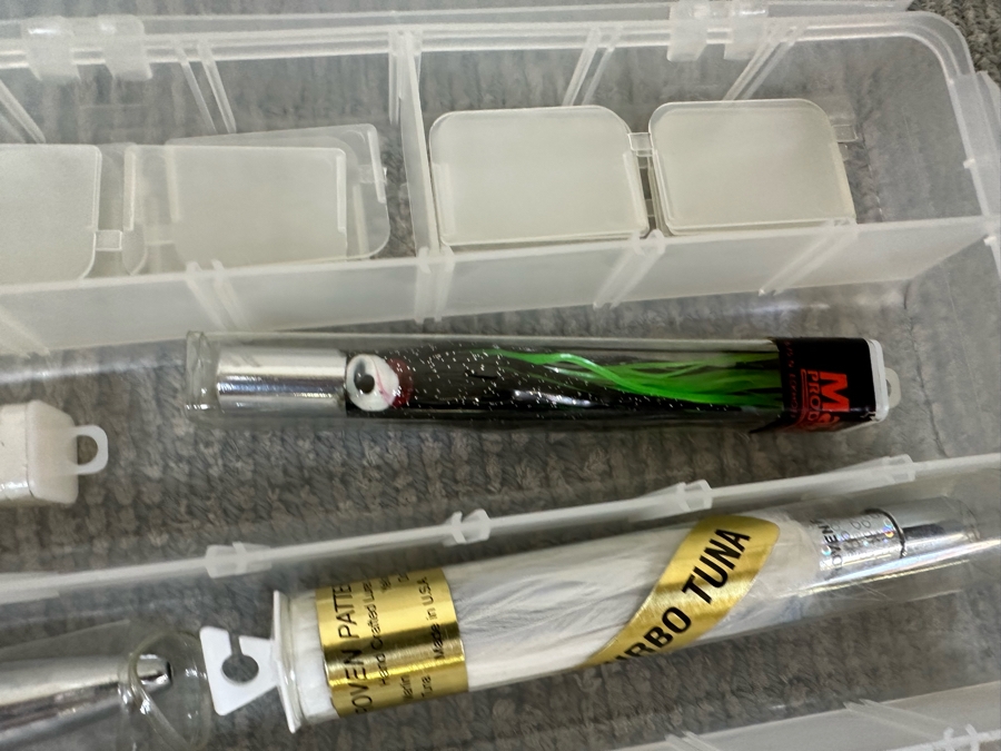Large Collection Of Salt Water Fishing Tackle Including Big Game Fish Lures, Hooks, Swivels And Flambeau Tackle Box - See Photos [Photo 17]