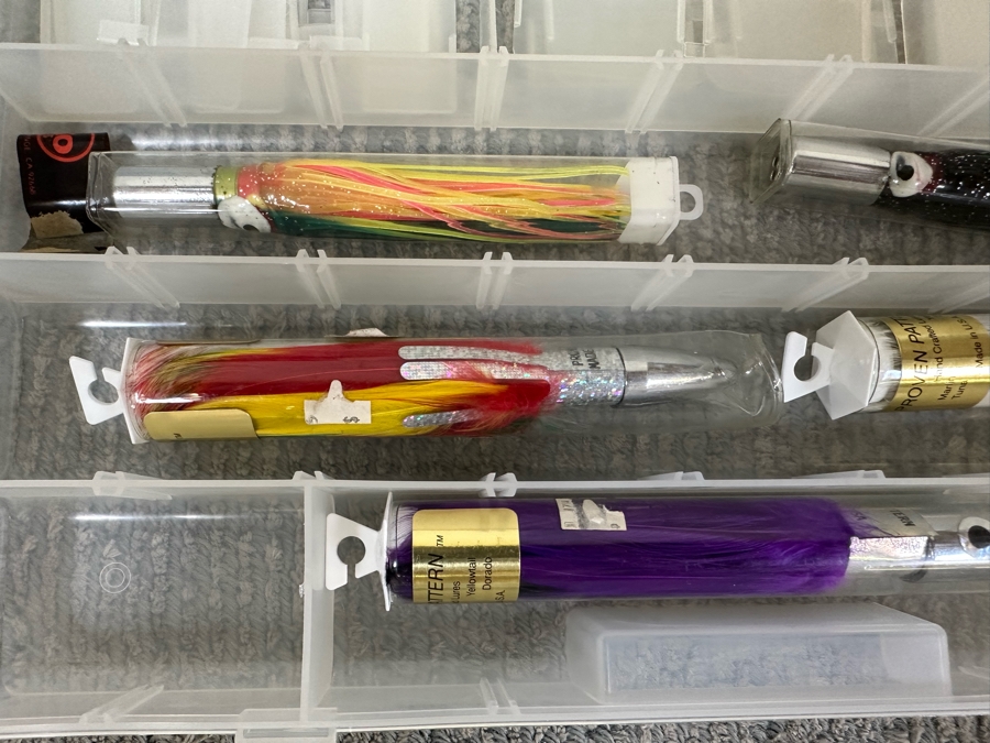 Large Collection Of Salt Water Fishing Tackle Including Big Game Fish Lures, Hooks, Swivels And Flambeau Tackle Box - See Photos [Photo 18]