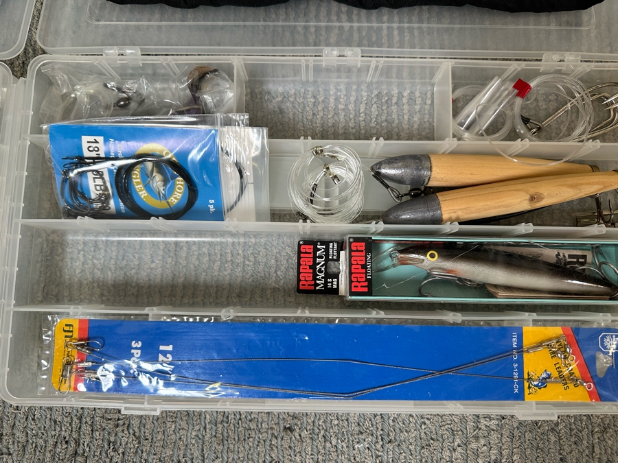 Large Collection Of Salt Water Fishing Tackle Including Big Game Fish Lures, Hooks, Swivels And Flambeau Tackle Box - See Photos [Photo 19]