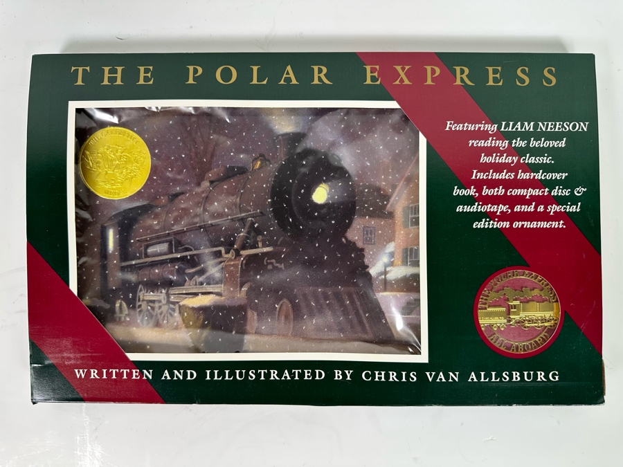 The Polar Express Hardcover Book, CD And Ornament [Photo 2]