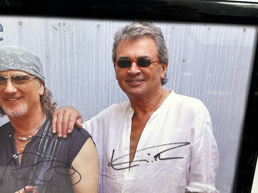 Autographed Deep Purple Rock Poster Framed 26 X 18 [Photo 5]