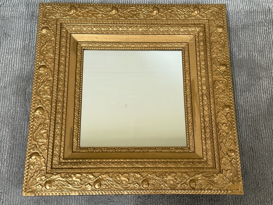Last Minute Add - Antique Gilt Wall Mirror 25.5 X 25.5 [Photo 2]