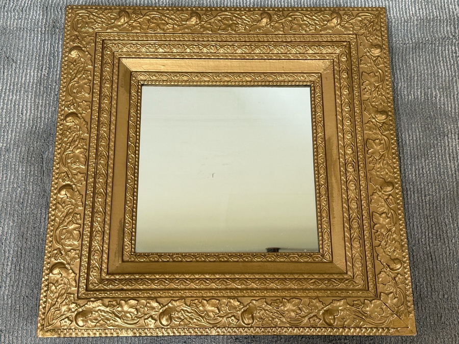 Last Minute Add - Antique Gilt Wall Mirror 25.5 X 25.5 [Photo 3]