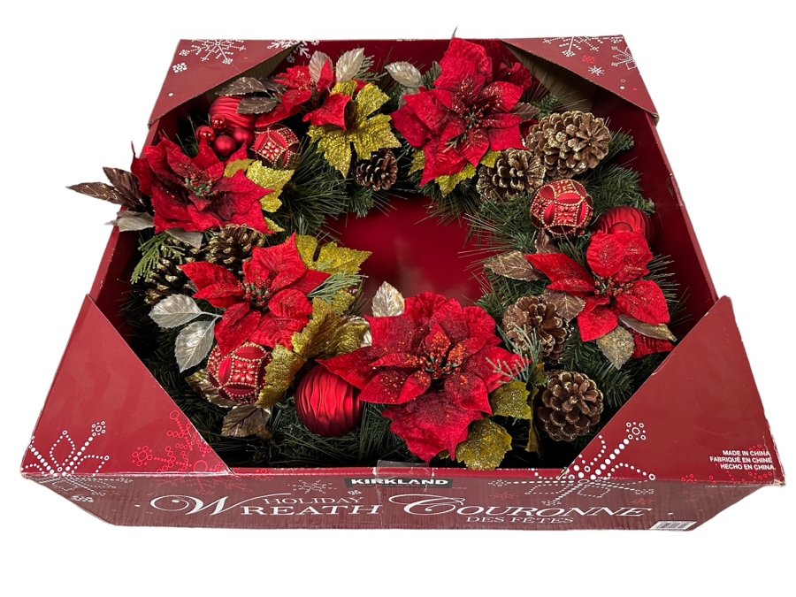 Last Minute Add - Large 28' Christmas Wreath Decoration [Photo 1]