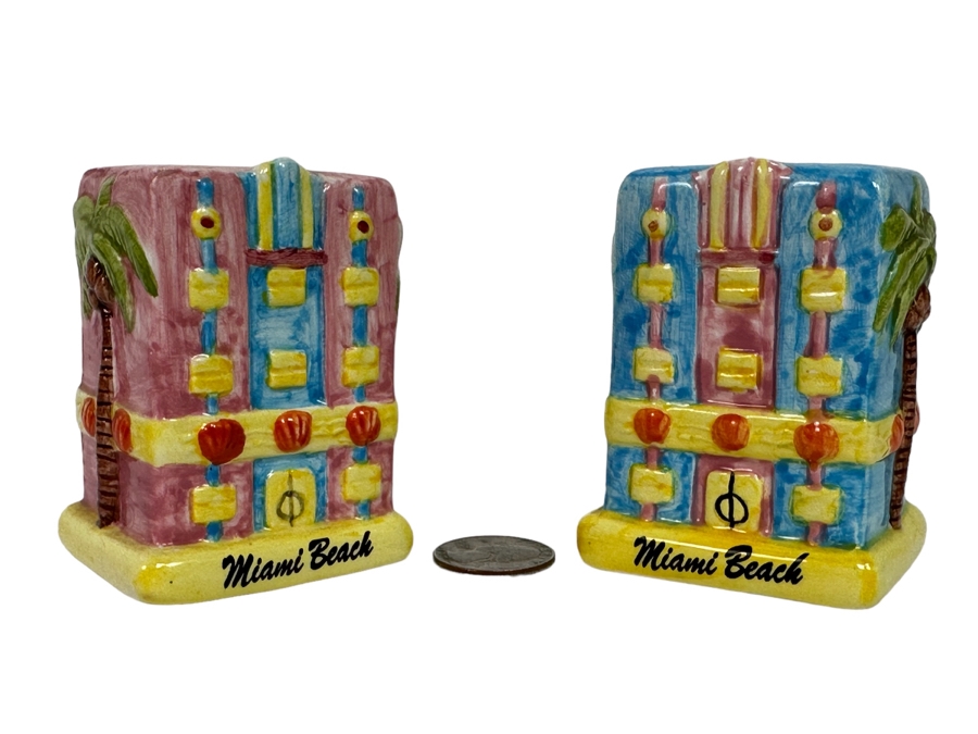 Miami Beach Art Deco Building Salt & Pepper Shakers 3H [Photo 1]