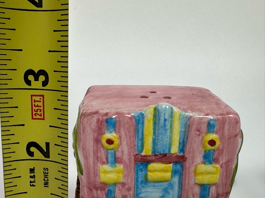 Miami Beach Art Deco Building Salt & Pepper Shakers 3H [Photo 10]