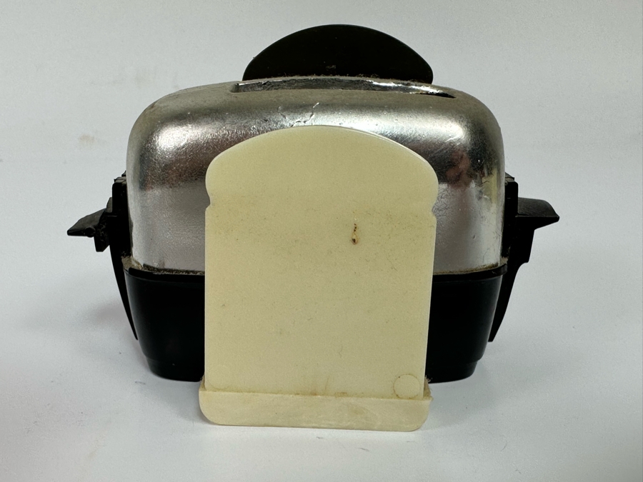 Vintage Toaster Salt & Pepper Shakers [Photo 11]