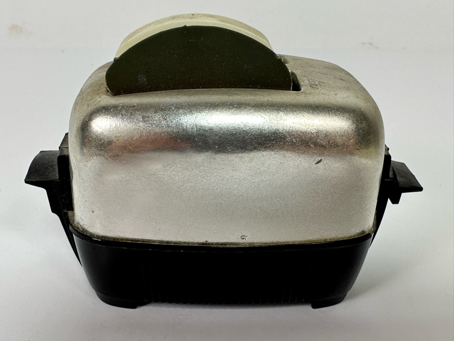 Vintage Toaster Salt & Pepper Shakers [Photo 8]