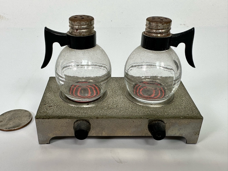 Vintage Salt & Pepper Shakers [Photo 3]