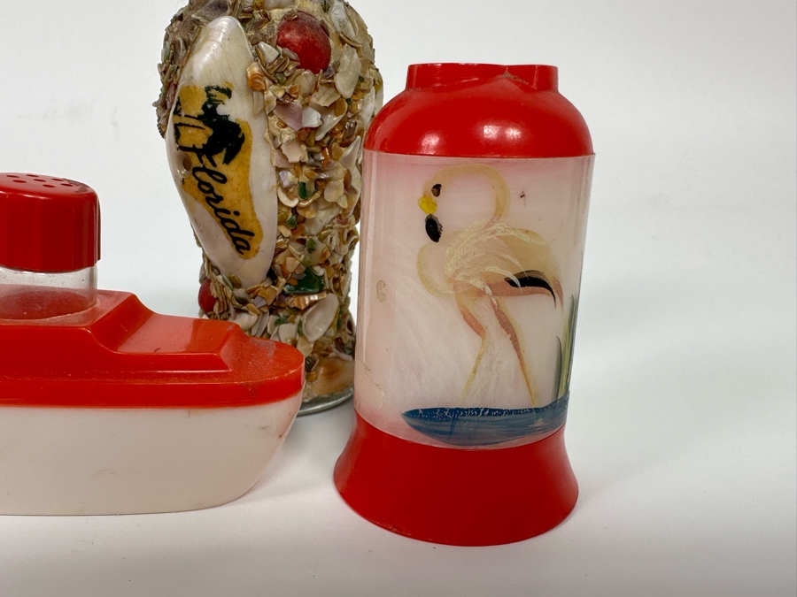 Three Sets Of Vintage Salt & Pepper Shakers [Photo 3]