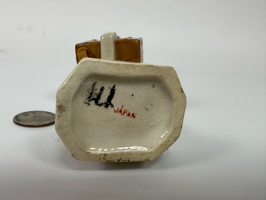 Vintage Salt & Pepper Shakers From Japan 3.75H [Photo 6]