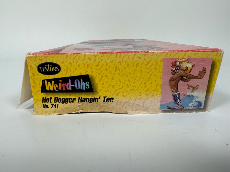 Testors Weird-Ohs Hot Dogger Hangin' Ten Model New In Box 1994 [Photo 10]