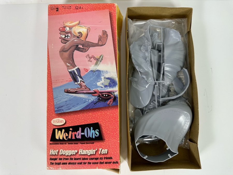 Testors Weird-Ohs Hot Dogger Hangin' Ten Model New In Box 1994 [Photo 2]