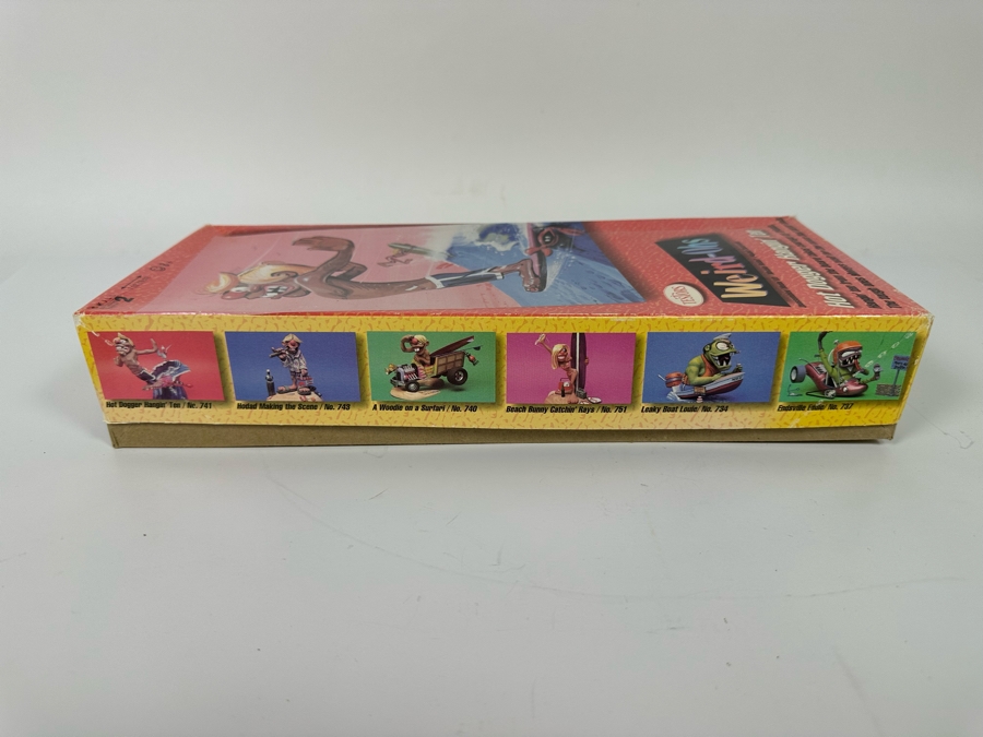 Testors Weird-Ohs Hot Dogger Hangin' Ten Model New In Box 1994 [Photo 11]