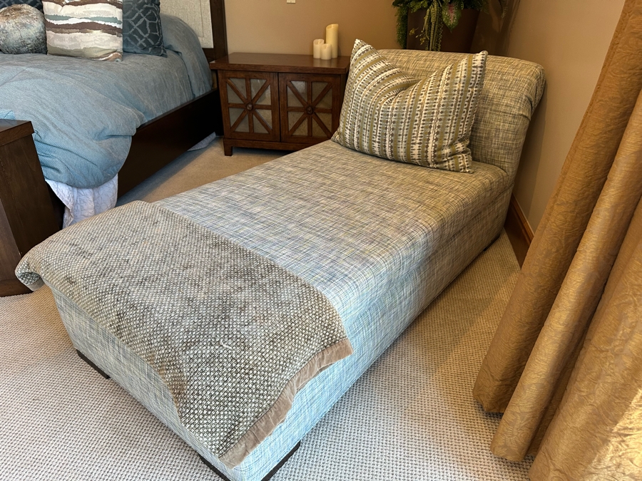 Upholstered Designer Chaise Lounge Chair 6'5'W X 3'D X 2'10'H [Photo 5]