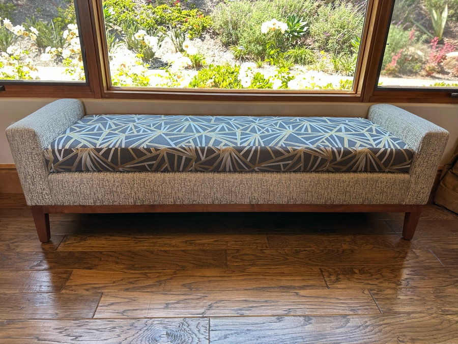 Upholstered Modern Bench 6'W X 1'9'D X 1'11'H [CR]