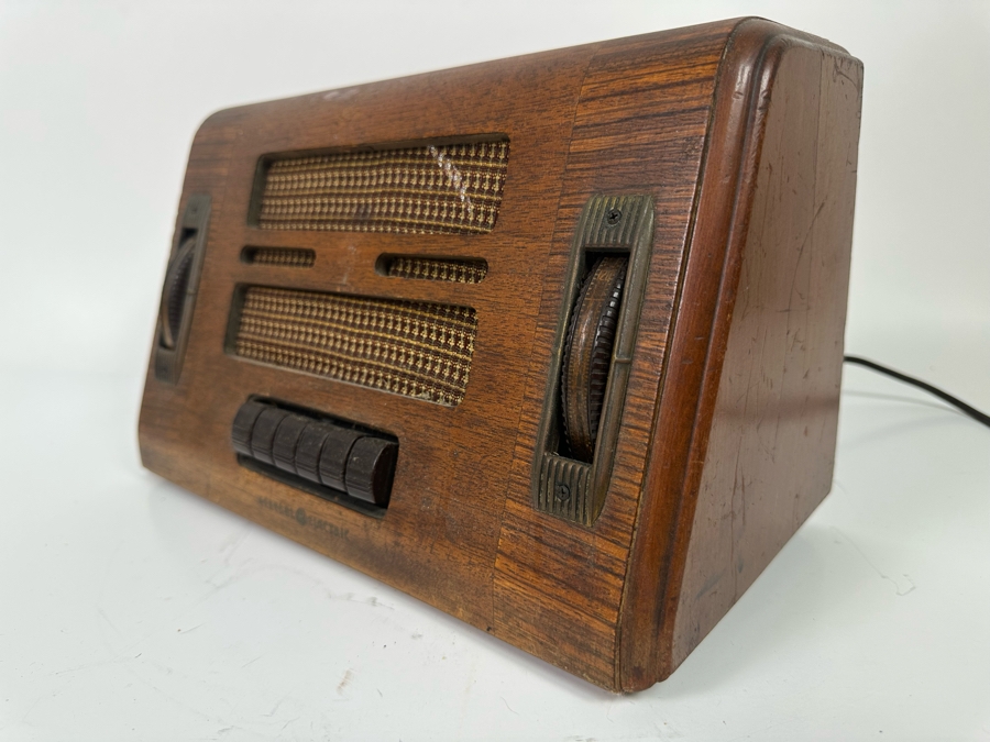 Vintage General Electric Superheterodyne Vacuum Tube Radio Model GD-60 For Display Only - Needs Servicing 13W X 6.5D X 7H [Photo 8]