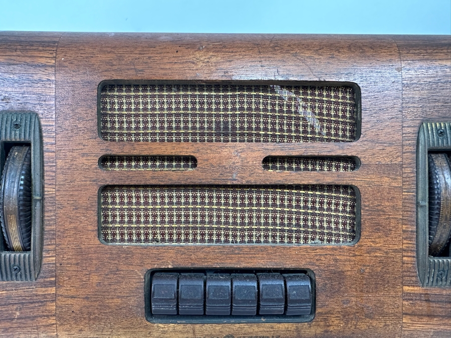 Vintage General Electric Superheterodyne Vacuum Tube Radio Model GD-60 For Display Only - Needs Servicing 13W X 6.5D X 7H [Photo 6]