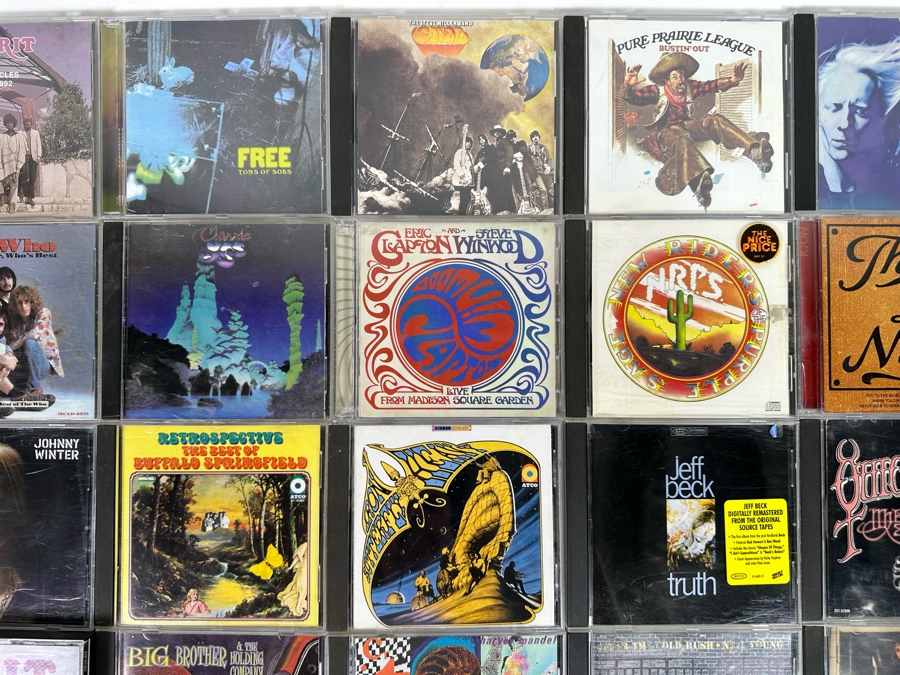 35 Music CDs [Photo 3]