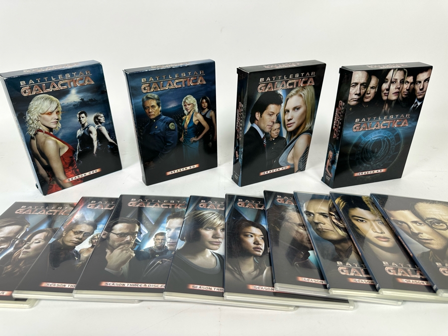 Battlestar Galactica DVDs Season 1 - 4.5 [Photo 3]
