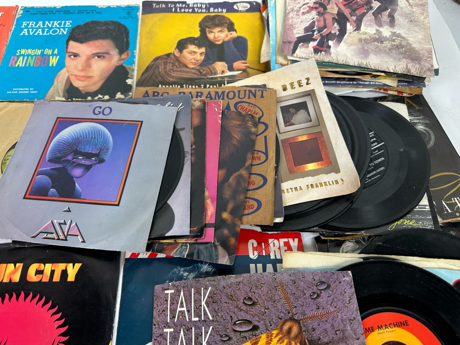 Collection Of 45RPM Vinyl Records - See Photos [Photo 16]