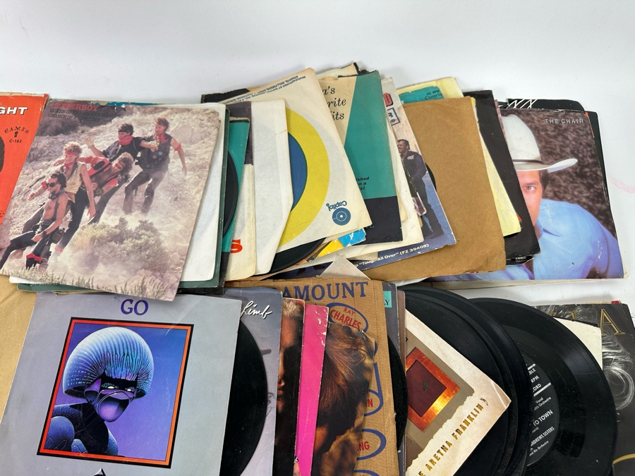 Collection Of 45RPM Vinyl Records - See Photos [Photo 17]
