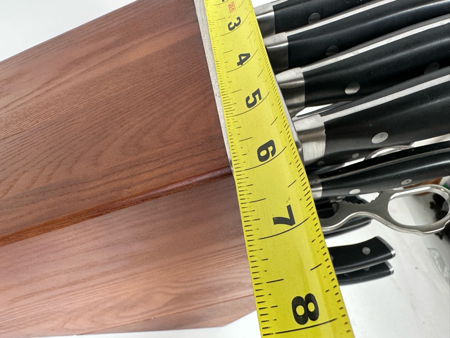 Henckels Classic Self-Sharpening 20-Piece Block Set 18W X 6D X 14H [CR] [Photo 10]