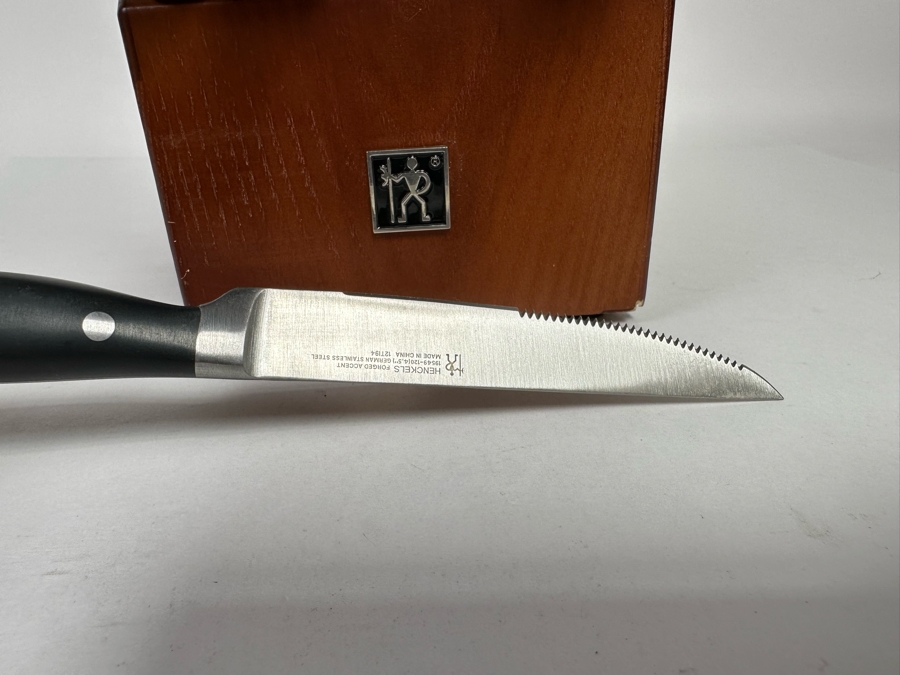 Henckels Classic Self-Sharpening 20-Piece Block Set 18W X 6D X 14H [CR] [Photo 7]