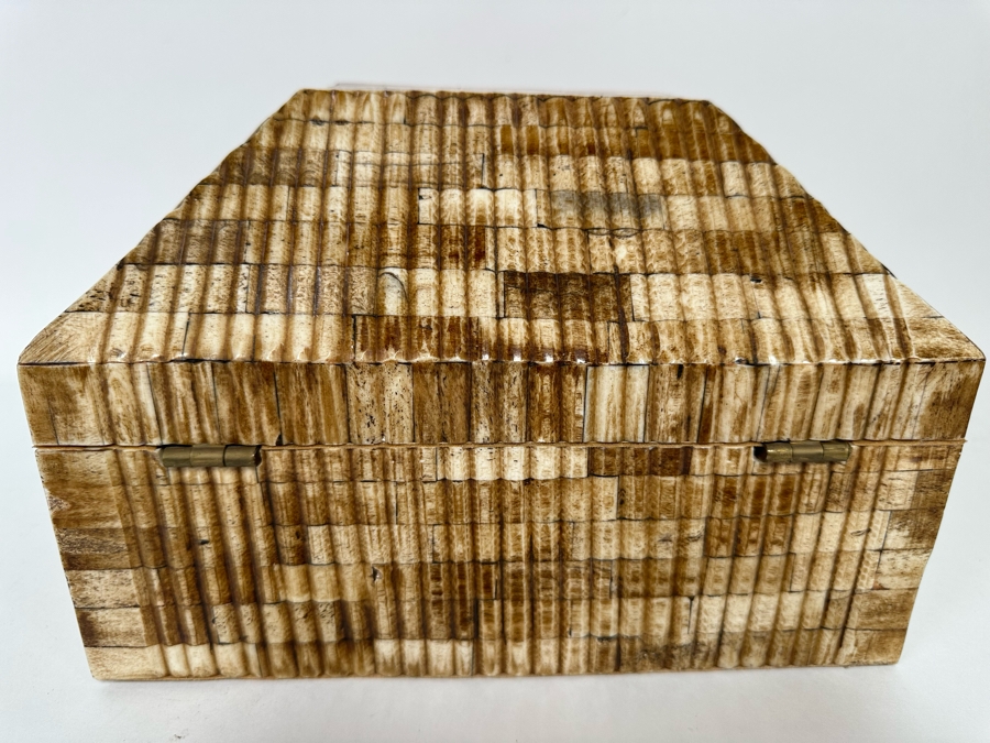 Inlaid Bone Box 10W X 8D X 7H [CR] [Photo 9]