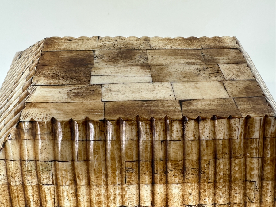 Inlaid Bone Box 10W X 8D X 7H [CR] [Photo 6]