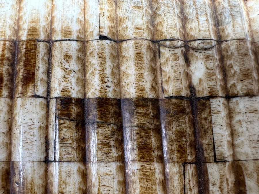 Inlaid Bone Box 10W X 8D X 7H [CR] [Photo 10]