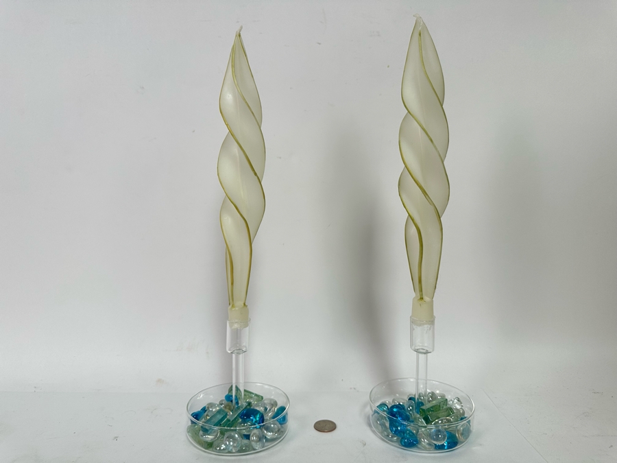Pair Of Glass Candleholders With Spiral Candles 16H [CR] [Photo 3]