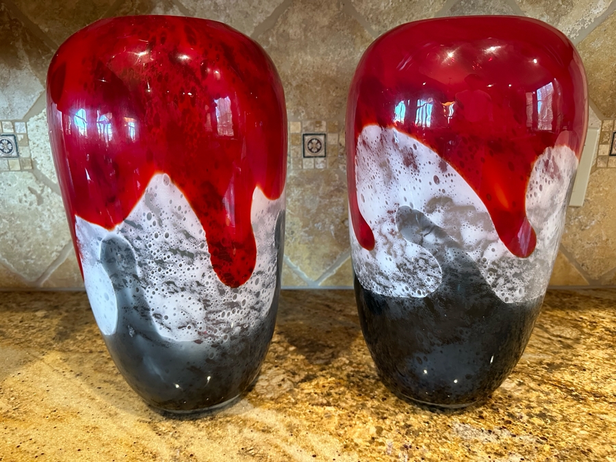 Pair Of Glass Horizon Pod Vases By Dynasty Gallery 14H [CR] Retails $220