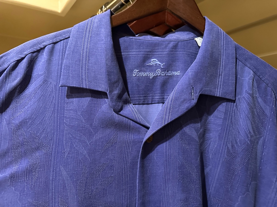 21 Tommy Bahama Shirts And 1 Tommy Bahama Jacket Mostly XXL And XXXL [CR] Retail Value Over $2,000 - See Photos [Photo 16]