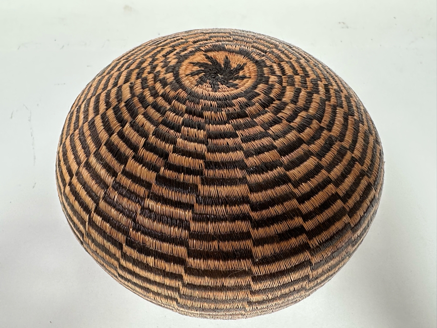 Wounaan Rainforest Baskets Of The Darien 5W X 5H [CA] Retails $360 [Photo 9]