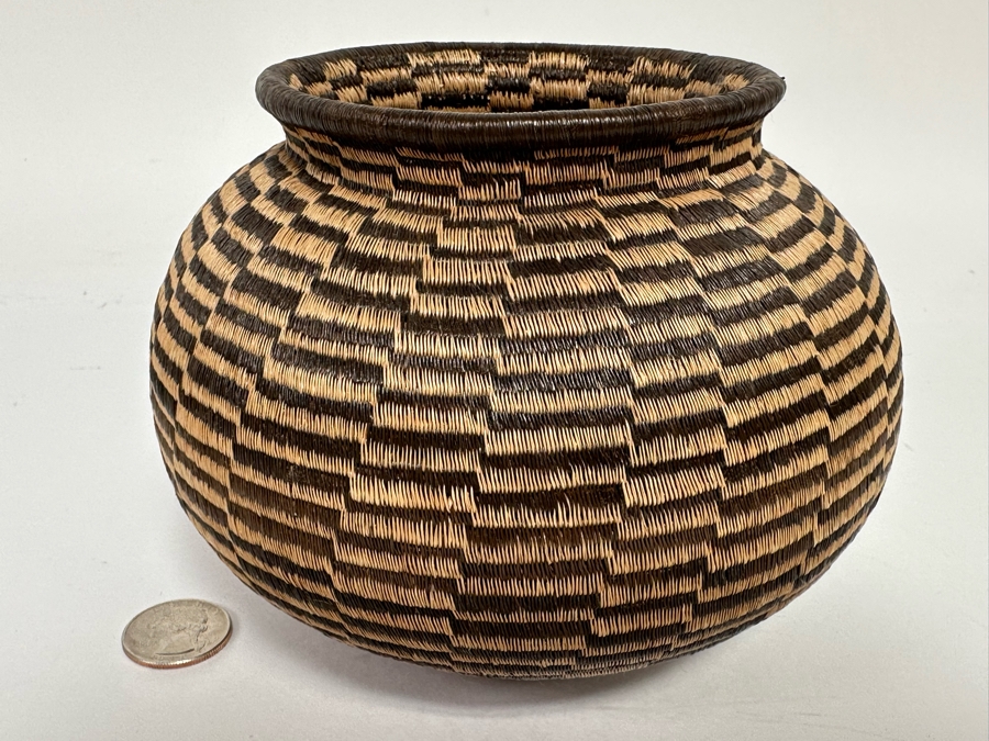 Wounaan Rainforest Baskets Of The Darien 5W X 5H [CA] Retails $360 [Photo 5]