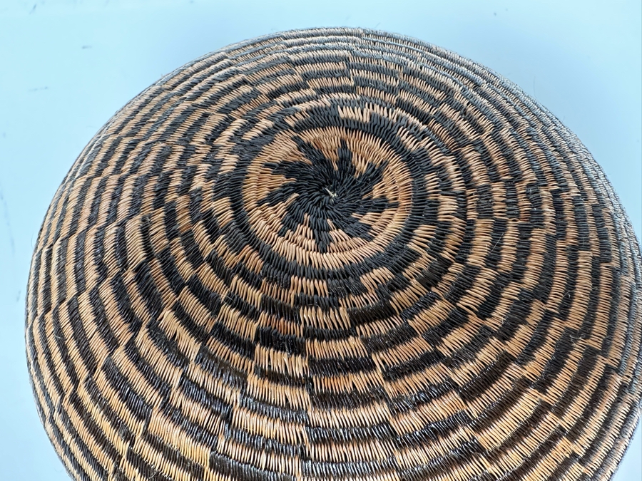 Wounaan Rainforest Baskets Of The Darien 5W X 5H [CA] Retails $360 [Photo 11]