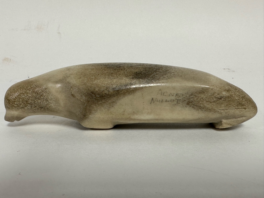Signed Inuit Carved Bone Seal Acne Nullut 5W [CA] [Photo 5]