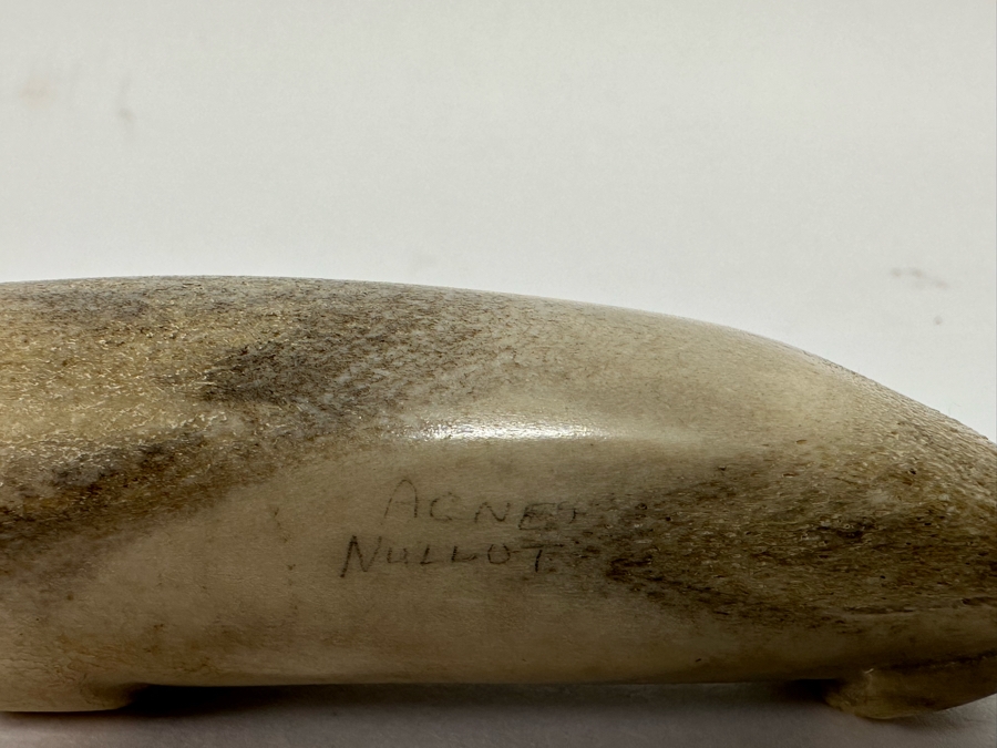 Signed Inuit Carved Bone Seal Acne Nullut 5W [CA] [Photo 6]