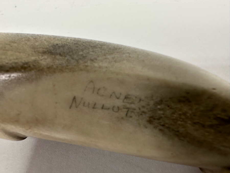 Signed Inuit Carved Bone Seal Acne Nullut 5W [CA] [Photo 7]