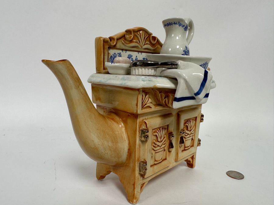 Cardew Design Teapot Made In England 12W X 3.5D X 9H [CA] [Photo 5]