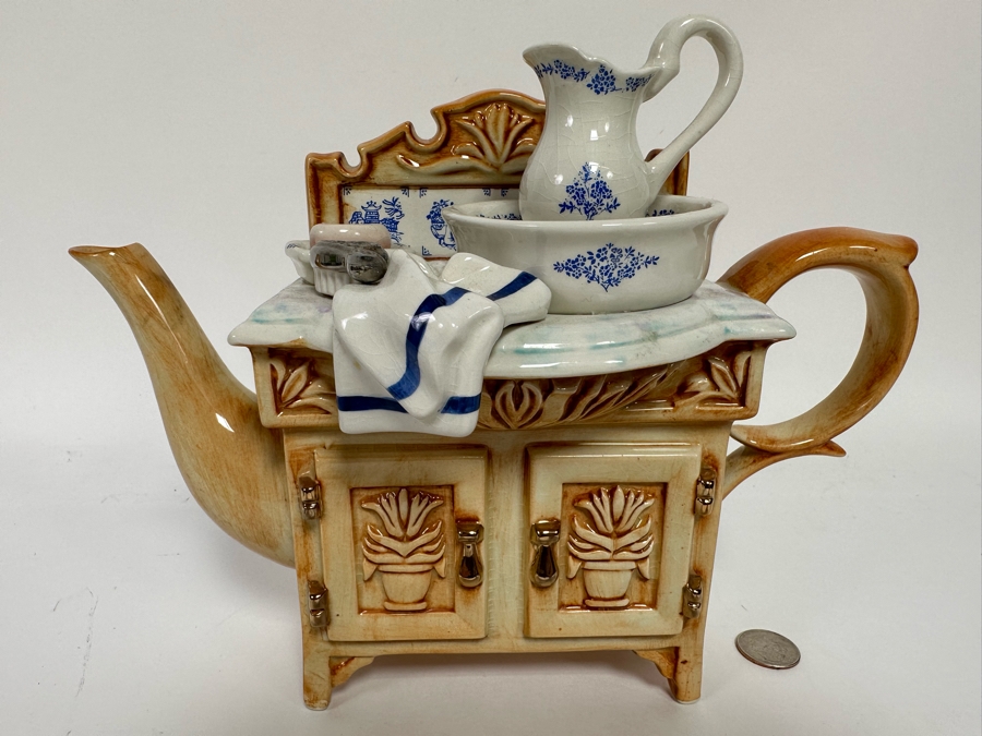 Cardew Design Teapot Made In England 12W X 3.5D X 9H [CA] [Photo 3]