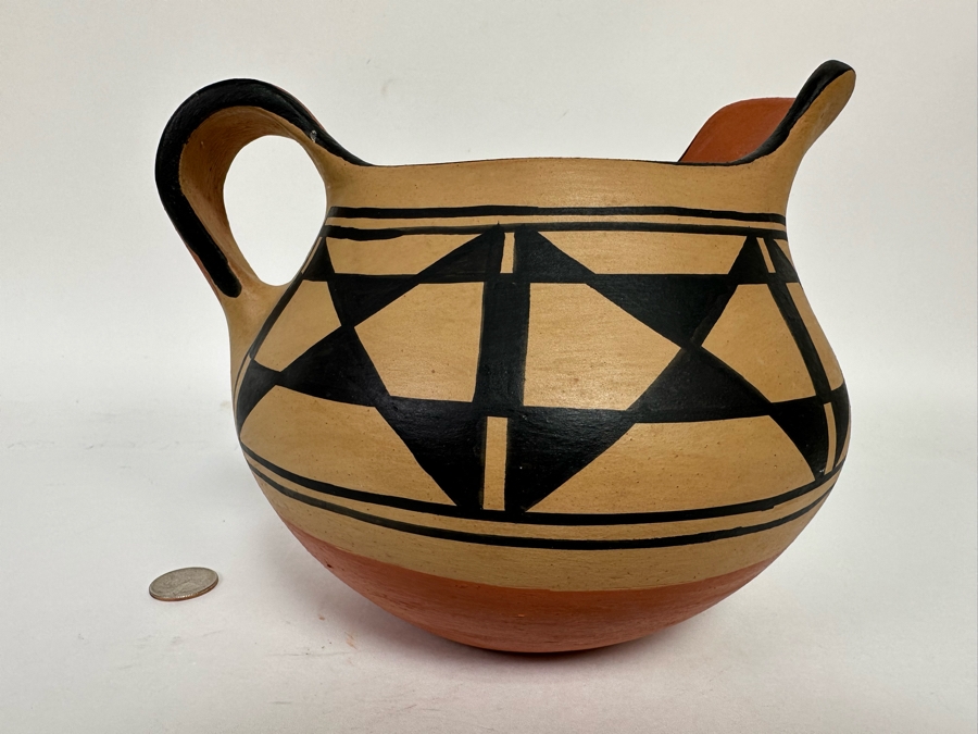 Robert Aguilar Santa Domingo Native American Pottery Pitcher Vessel With Handle 7H [CA] Retails $260 [Photo 5]