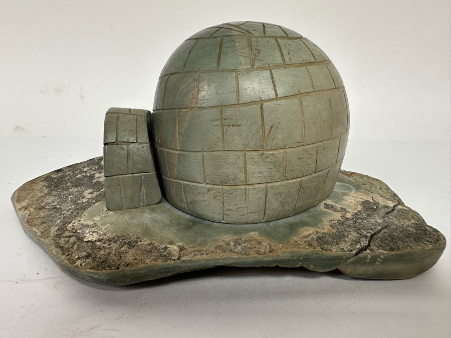 Carved Stone Eskimo Igloo Figurine 8.5W X 5D X 3.5H [CA] [Photo 5]