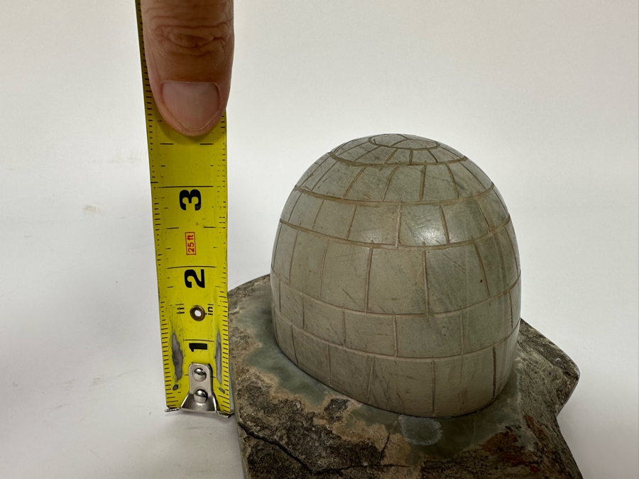 Carved Stone Eskimo Igloo Figurine 8.5W X 5D X 3.5H [CA] [Photo 13]