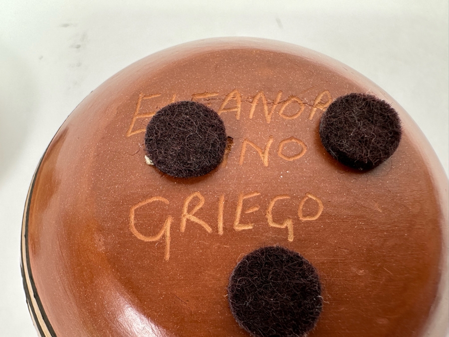 Eleanor Pino Griego Zia Pueblo Native American Pottery Pot With Lid 3.5W X 3.5H [CA] [Photo 10]