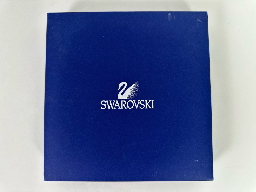 Swarovski Star Necklace With Matching Earrings [CA] [Photo 3]